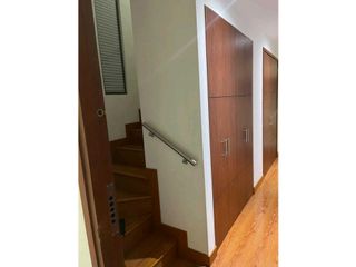 Foto 9 de Venta Apartamento Duplex Club House Gratamira Campestre Bta.