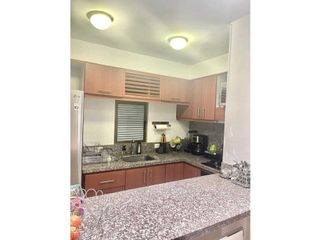 Foto 3 de Venta Apartamento Duplex Club House Gratamira Campestre Bta.