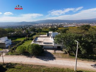 Foto 1 de Casa en venta de 4 dormitorios c/ cochera en Otros Barrios