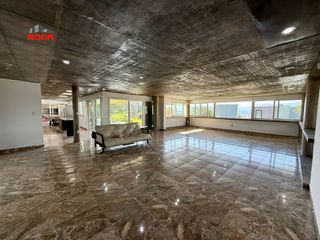Foto 3 de Casa en venta de 4 dormitorios c/ cochera en Otros Barrios