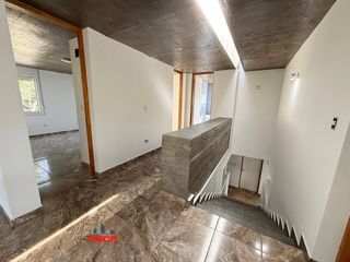 Foto 6 de Casa en venta de 4 dormitorios c/ cochera en Otros Barrios