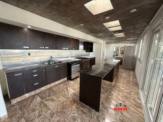 Foto 4 de Casa en venta de 4 dormitorios c/ cochera en Otros Barrios