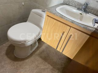 Foto 21 de APARTAMENTO EN VENTA PUENTE LARGO