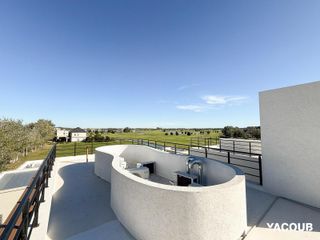 Foto 12 de Casa en venta - 5 Dormitorios 5 Baños - La Plata