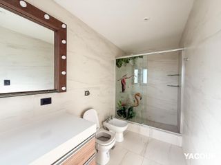 Foto 33 de Casa en venta - 5 Dormitorios 5 Baños - La Plata