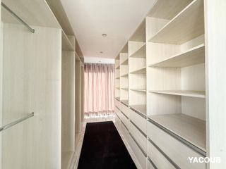 Foto 4 de Casa en venta - 5 Dormitorios 5 Baños - La Plata