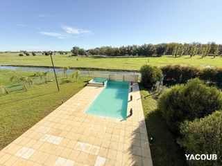 Foto 8 de Casa en venta - 5 Dormitorios 5 Baños - La Plata