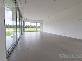 Foto 6 de Casa sobre lote al río con 5 dormitorios en venta   San Juan - Villanueva