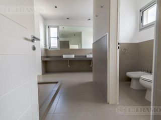 Foto 20 de Casa sobre lote al río con 5 dormitorios en venta   San Juan - Villanueva