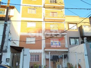 Foto 11 de Venta Departamento 2 Amb. Ramos Mejía - Apto Crédito - Apto Profesional