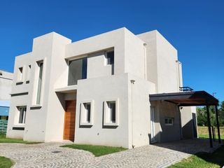 Foto 1 de Casa en Acacias - Puertos del Lago - Escobar