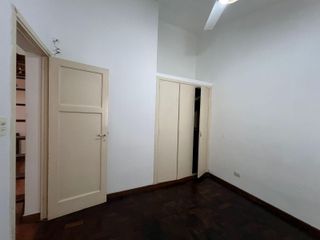 Foto 4 de Alquiler Casa en Ciudad Evita - 3 dormitorios - cochera cubierta