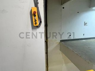 Foto 7 de ¡Oportunidad única para tu negocio! Se Alquila Edificio + Local Comercial en Ate