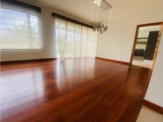 Departamento en venta con baja de precio en Cumbaya