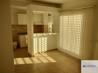 Foto 1 de Departamento en alquiler de 1 dormitorio c/ cochera en Maipú
