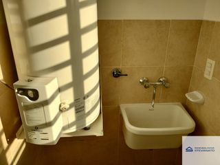 Foto 6 de Departamento en alquiler de 1 dormitorio c/ cochera en Maipú