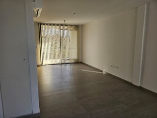 Foto 4 de Departamento en alquiler de 2 dormitorios c/ cochera en 5.ª Sección Residencial Sur
