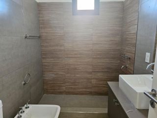 Foto 14 de Departamento en alquiler de 2 dormitorios c/ cochera en 5.ª Sección Residencial Sur
