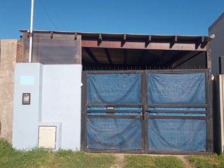 Foto 1 de Casa en venta - 3 Dormitorios 1 Baño - Bahía Blanca