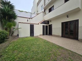 Foto 2 de ALQUILO CASA EN SAN ISIDRO