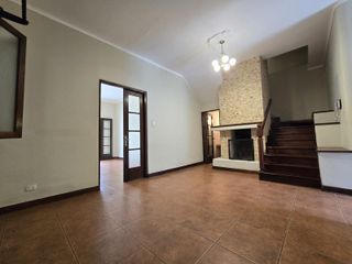 Foto 1 de ALQUILO CASA EN SAN ISIDRO