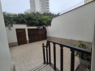 Foto 12 de ALQUILO CASA EN SAN ISIDRO
