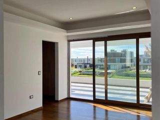 Foto 11 de Casa en Venta a la laguna en Virazon Nordelta Tigre