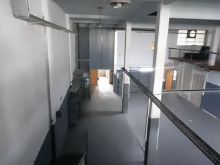 Foto 7 de Depósito con oficinas en venta