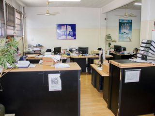 Foto 32 de Depósito con oficinas en venta