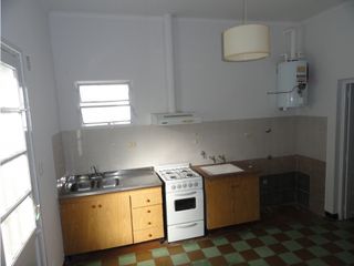 Foto 5 de CASA TIPO reciclada a nuevo!
