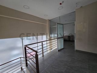 Foto 6 de Alquiler Locales Comerciales Frente al Riocentro Ceibos.