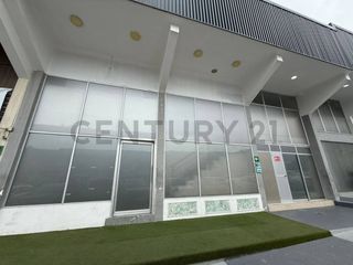 Foto 1 de Alquiler Locales Comerciales Frente al Riocentro Ceibos.