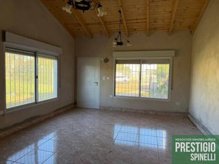 Foto 3 de Casa en venta de 2 dormitorios c/ cochera en Los Horneros