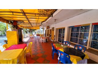 Foto 4 de LOCAL COMERCIAL Y HOTEL EN VENTA CIUDADELA 20 DE JULIO