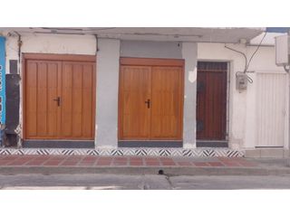 Foto 2 de SE ARRIENDA CASA DE USO COMERCIAL EN EL CENTRO HISTÓRICO, SANTA MARTA