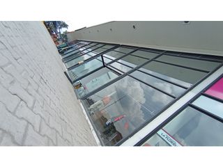 Foto 2 de Local Comercial vía Bogotá Siberia, 173 m2 Vendo