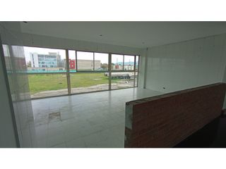 Foto 5 de Local Comercial vía Bogotá Siberia, 173 m2 Vendo