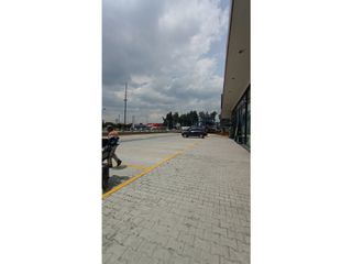 Foto 11 de Local Comercial vía Bogotá Siberia, 173 m2 Vendo