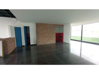 Foto 14 de Local Comercial vía Bogotá Siberia, 173 m2 Vendo