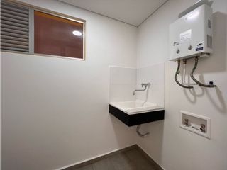 Foto 18 de APARTAMENTO EN ARRIENDO EN LAURELES SANTA TERESITA