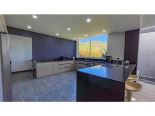 Foto 9 de HERMOSA CASA ENVIGADO LOMAA DEL ESCOBERO PARTE ALTA