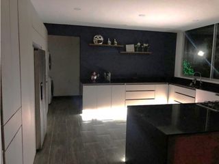 Foto 5 de HERMOSA CASA ENVIGADO LOMAA DEL ESCOBERO PARTE ALTA