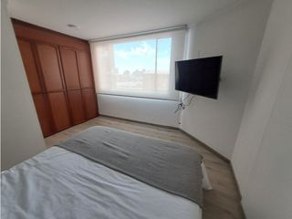 Foto 2 de Arriendo apartaestudio amoblado con vista a la montaña – Chapinero
