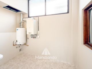 Foto 12 de IMPECABLE CASA EN PH DE 3 AMB A LA CALLE