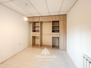 Foto 15 de IMPECABLE CASA EN PH DE 3 AMB A LA CALLE