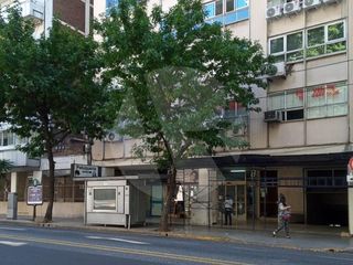 Foto 8 de VENTA - COCHERA CUBIERTA – RECOLETA