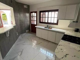Foto 6 de Venta Casa con Pileta en Country Aranjuez Escobar GR