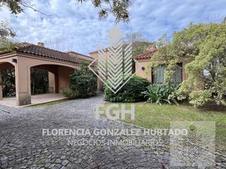 Foto 1 de Casa en  venta Barrio Santa Catalina Villanueva