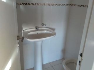 Foto 12 de Piso de oficinas en alquiler de 120m2 en zona Plaza Colón