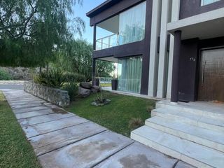 Foto 1 de Casa en  Dalvian
